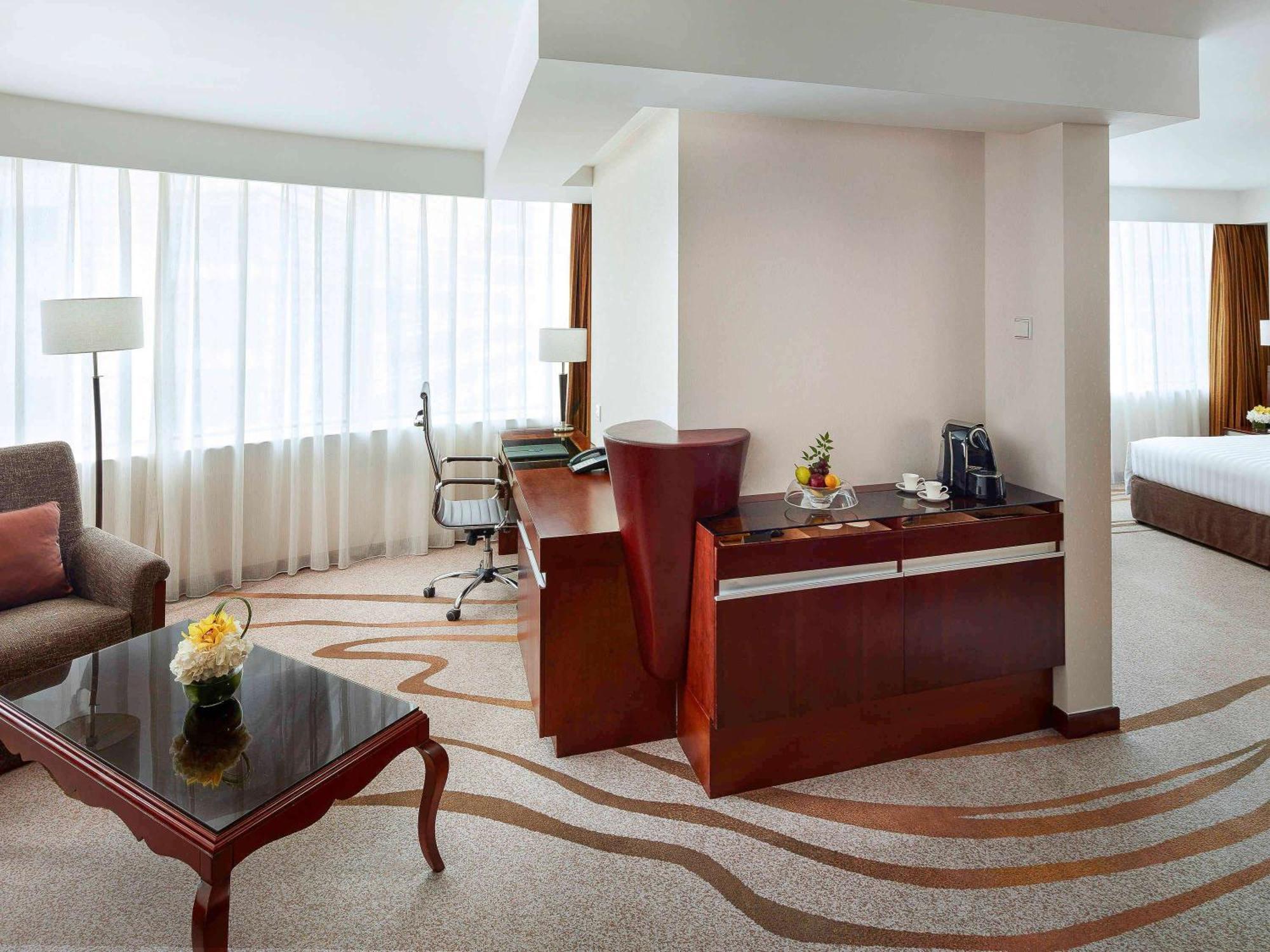 Pullman Shanghai Central - In Xintiandi & Yu Garden Area מראה חיצוני תמונה